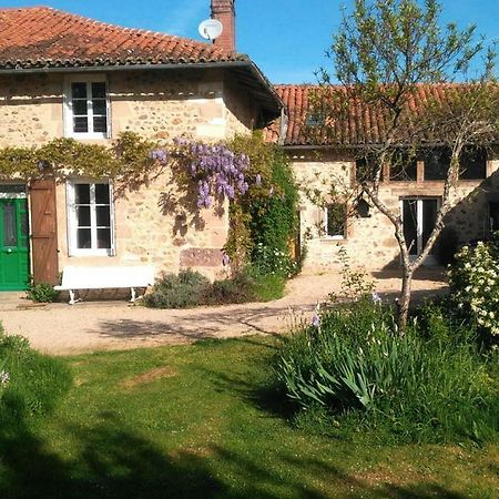 Les Trois Chenes Bed & Breakfast Videix Dış mekan fotoğraf
