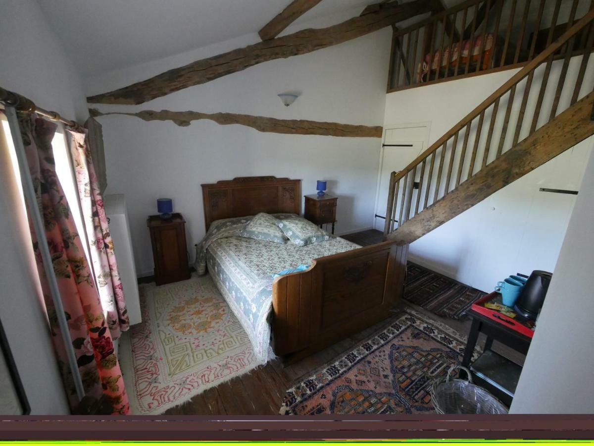 Les Trois Chenes Bed & Breakfast Videix Dış mekan fotoğraf