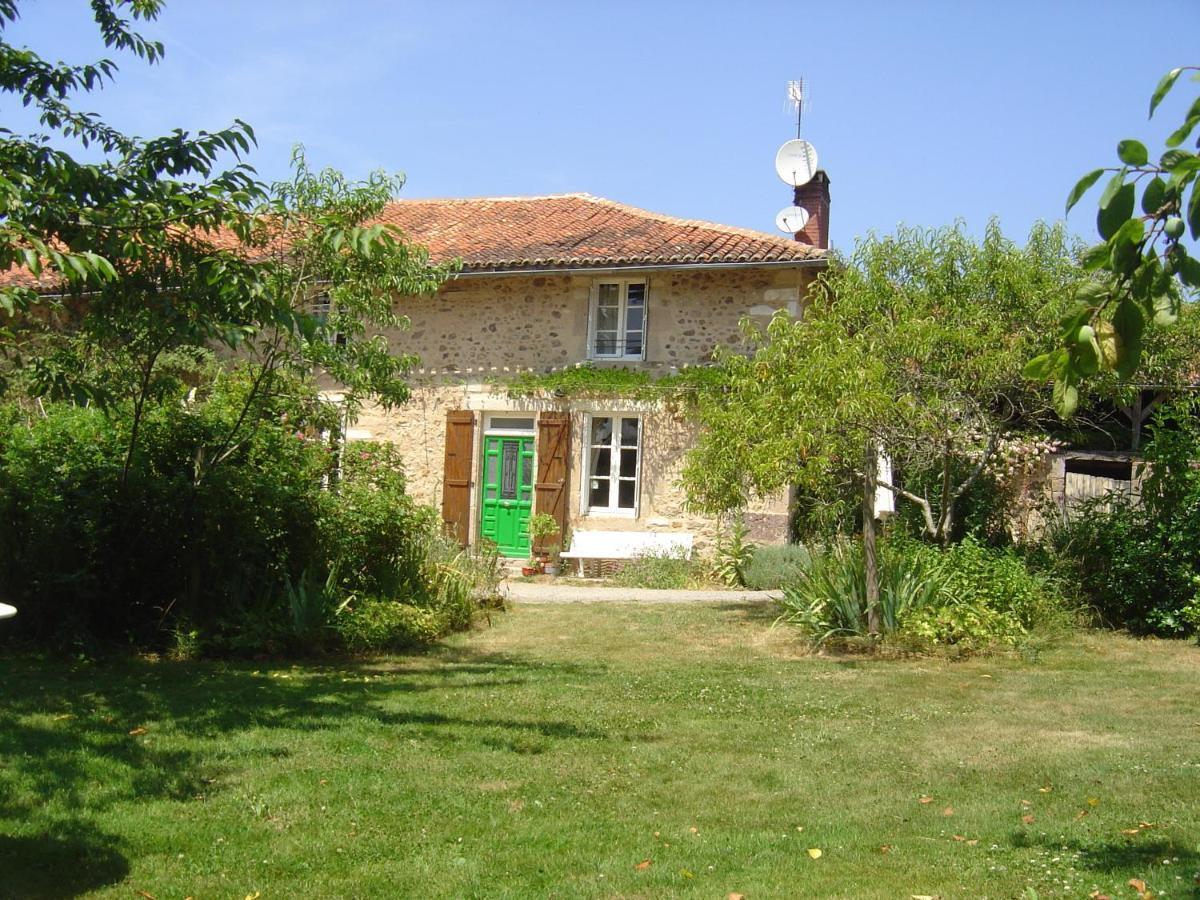 Les Trois Chenes Bed & Breakfast Videix Dış mekan fotoğraf
